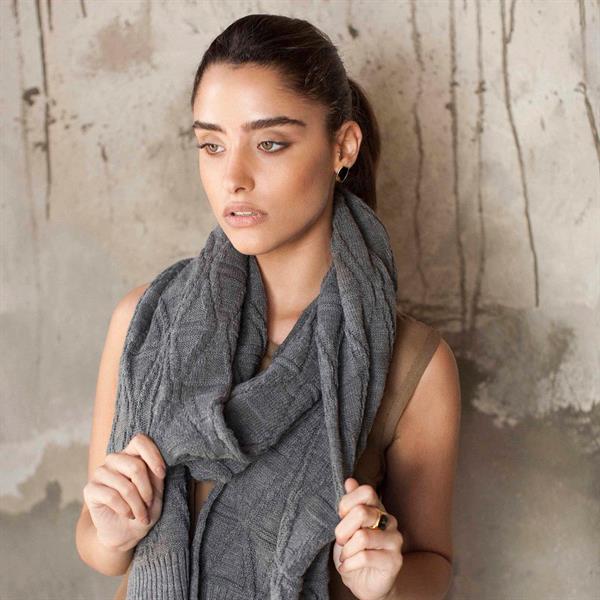 Womens Grey Scarves